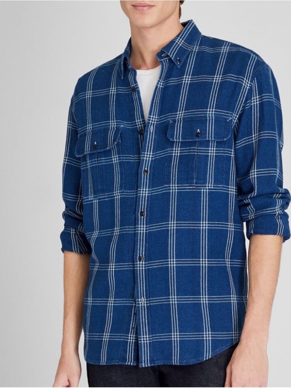 Men’s Club Monaco relaxed indigo twill chemise button down size Small/Petite